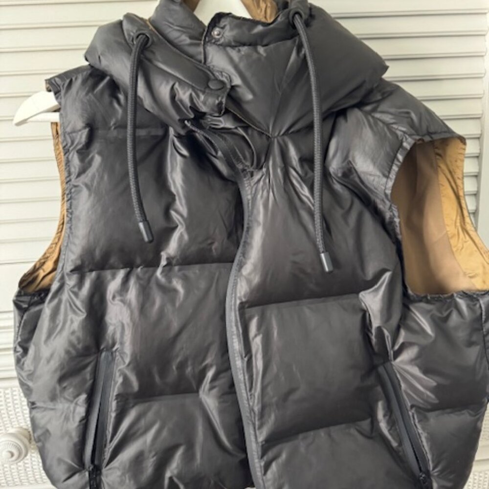 Zara Sleeveless Black Puffer Vest Size M
